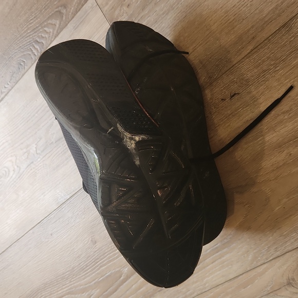 Puma - Picture 2 of 2